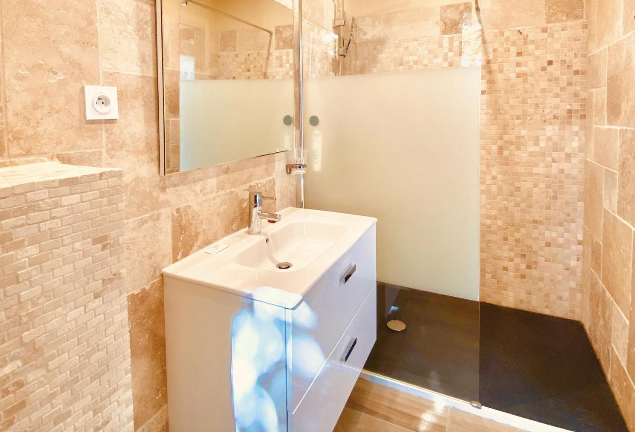 Le Clos Des Bleynoux Saint-Etienne-de-Fontbellon ภายนอก รูปภาพ